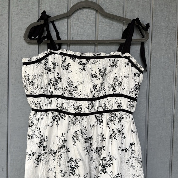 NWT Floral Maxi Dress Size L Forever 22 - Picture 3 of 9